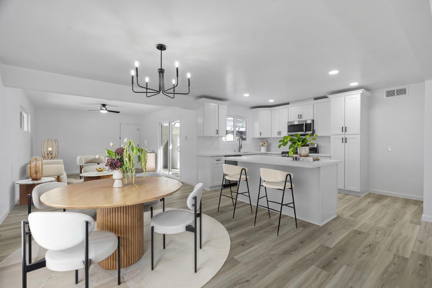 Detail Gallery Image 11 of 37 For 3221 Colgate Ln, Bakersfield,  CA 93306 - 4 Beds | 2 Baths