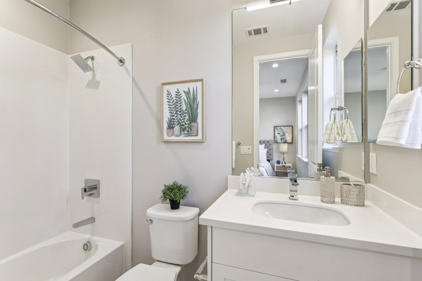 Detail Gallery Image 12 of 30 For 2012 Montecito Ave, Mountain View,  CA 94043 - 3 Beds | 3/1 Baths