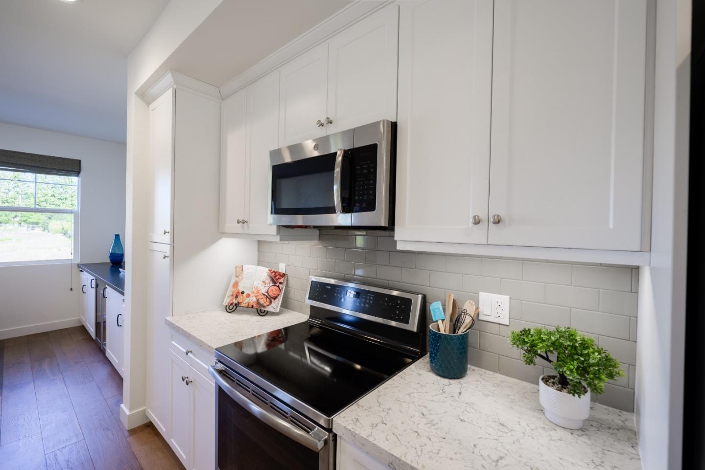 Detail Gallery Image 49 of 108 For 339 Skyforest Way, Scotts Valley,  CA 95066 - 3 Beds | 2/1 Baths