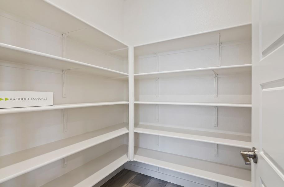 Detail Gallery Image 14 of 29 For 5987 Big Sky Dr, Fairfield,  CA 94533 - 4 Beds | 3/1 Baths