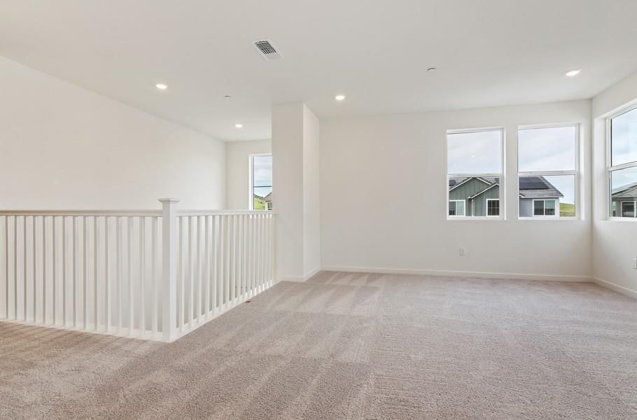 Detail Gallery Image 18 of 29 For 5987 Big Sky Dr, Fairfield,  CA 94533 - 4 Beds | 3/1 Baths