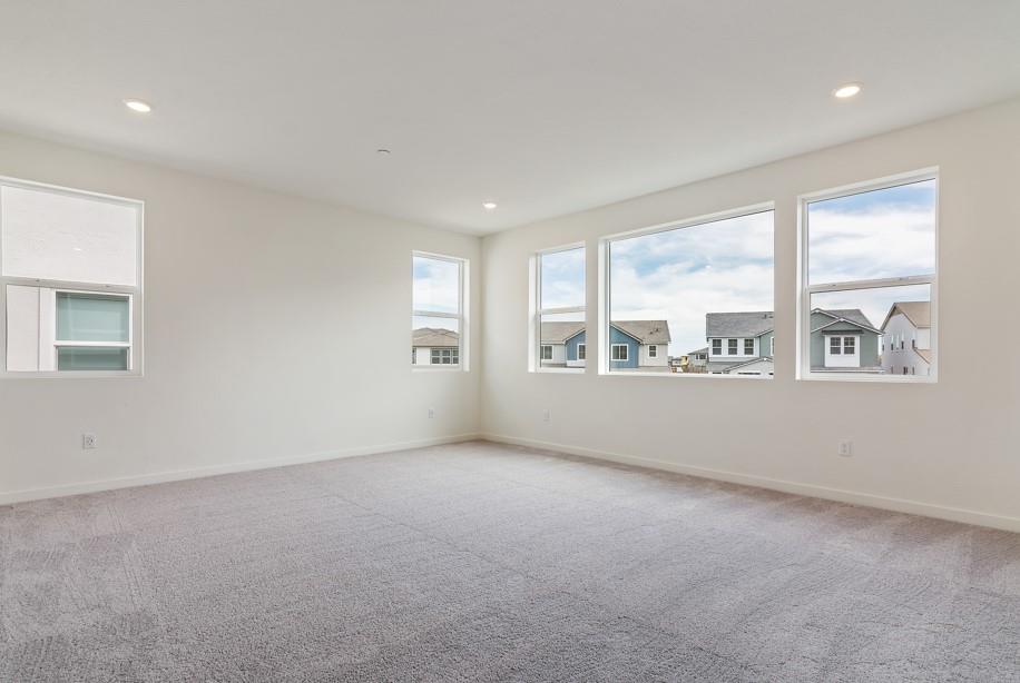 Detail Gallery Image 20 of 29 For 5987 Big Sky Dr, Fairfield,  CA 94533 - 4 Beds | 3/1 Baths