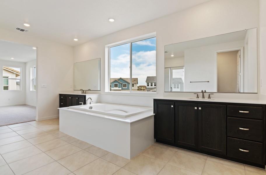 Detail Gallery Image 23 of 29 For 5987 Big Sky Dr, Fairfield,  CA 94533 - 4 Beds | 3/1 Baths