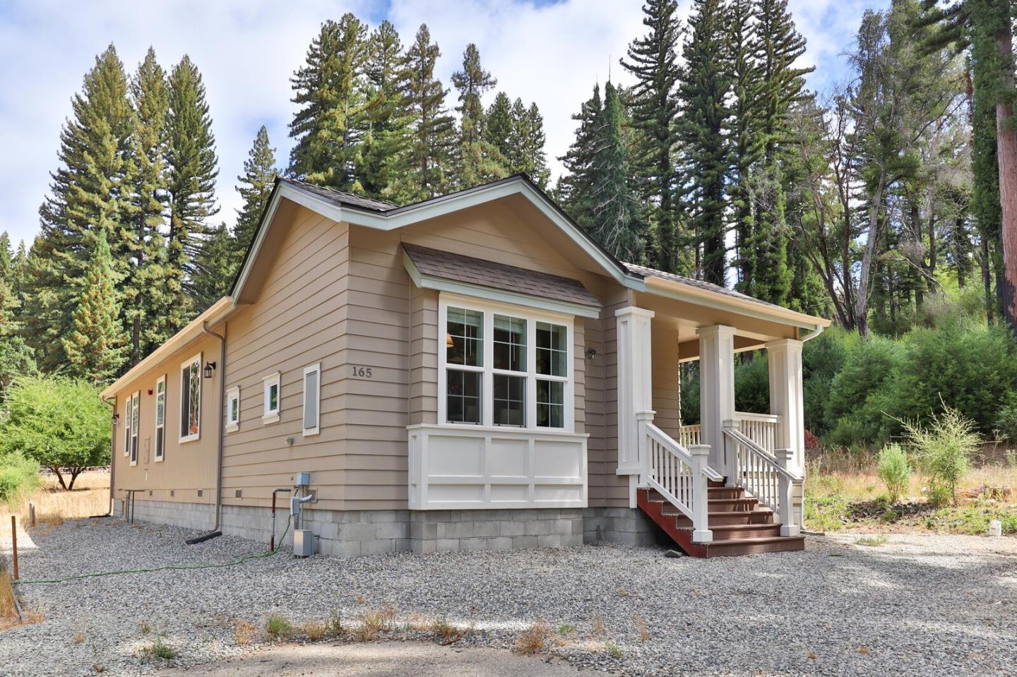 Detail Gallery Image 5 of 66 For 165 Coffeeberry Dr, Boulder Creek,  CA 95006 - 3 Beds | 2/1 Baths