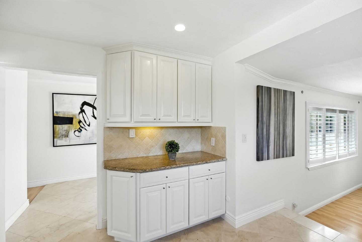 Detail Gallery Image 19 of 59 For 2924 Vivian Ln, San Jose,  CA 95124 - 3 Beds | 2 Baths