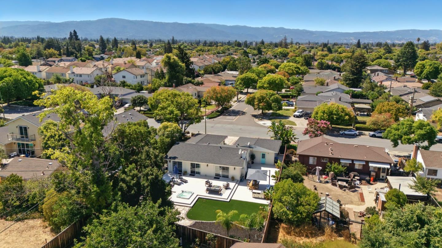 Detail Gallery Image 53 of 59 For 2924 Vivian Ln, San Jose,  CA 95124 - 3 Beds | 2 Baths