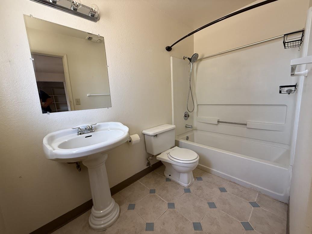 Detail Gallery Image 7 of 12 For 7947 Camp Far West Rd, Wheatland,  CA 95692 - 3 Beds | 2 Baths