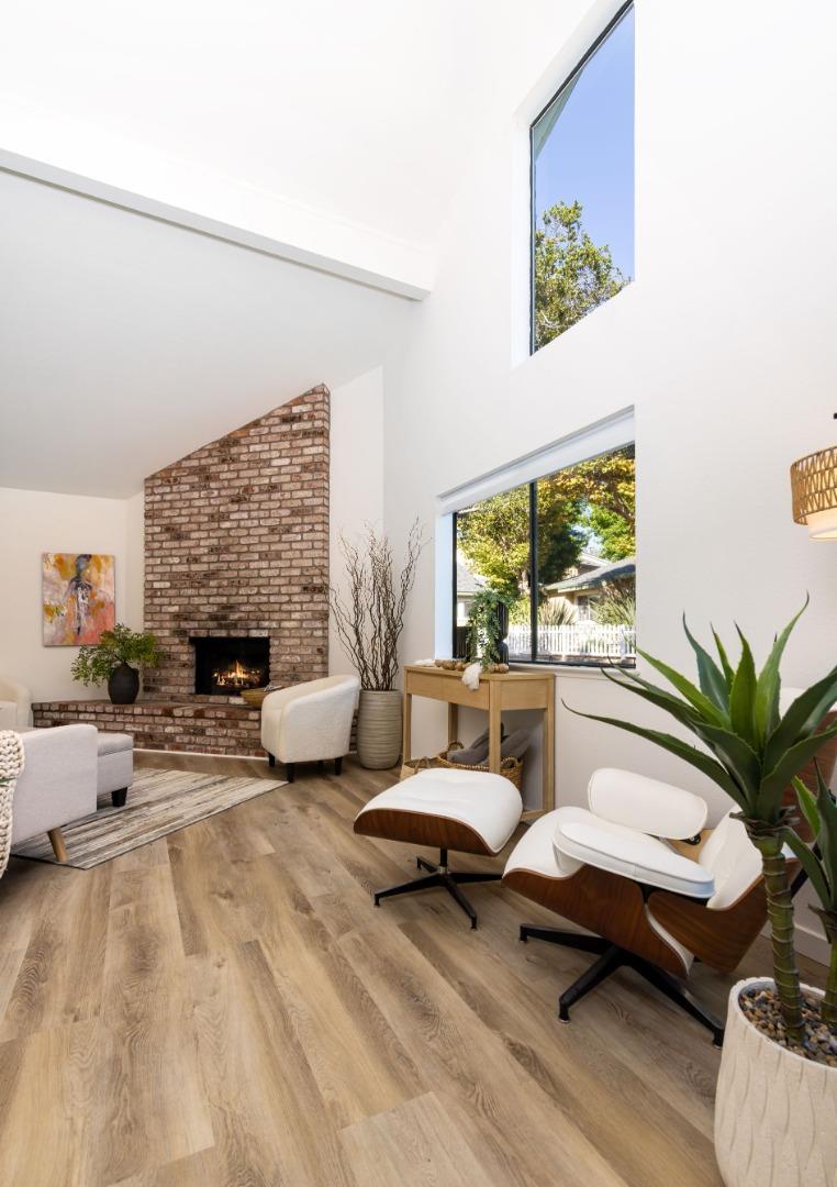 Detail Gallery Image 7 of 37 For 1901 Courtyard Dr #D,  Capitola,  CA 95010 - 2 Beds | 1/1 Baths