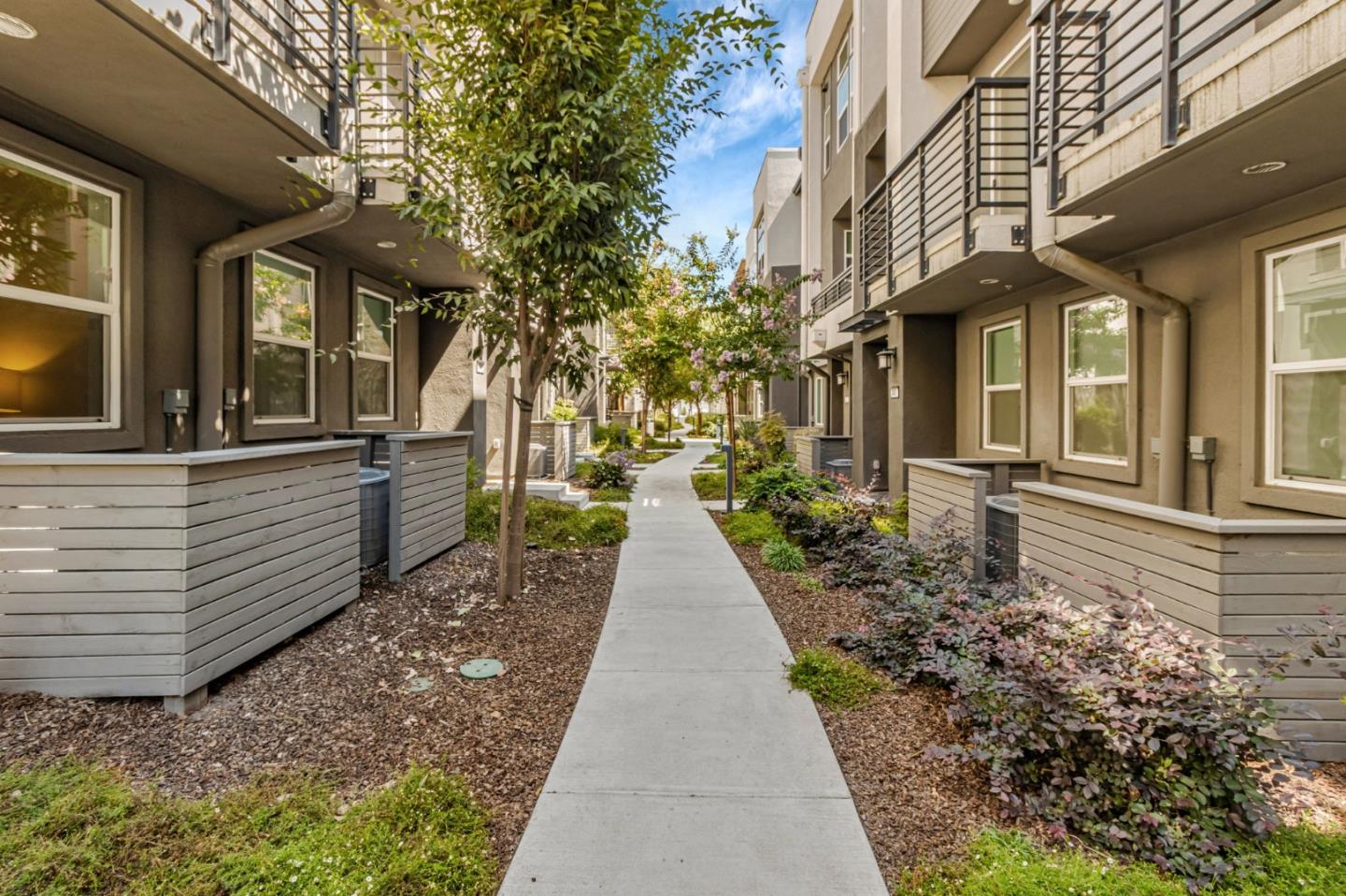 Detail Gallery Image 2 of 25 For 3470 Router Cmn, Fremont,  CA 94538 - 4 Beds | 3/1 Baths