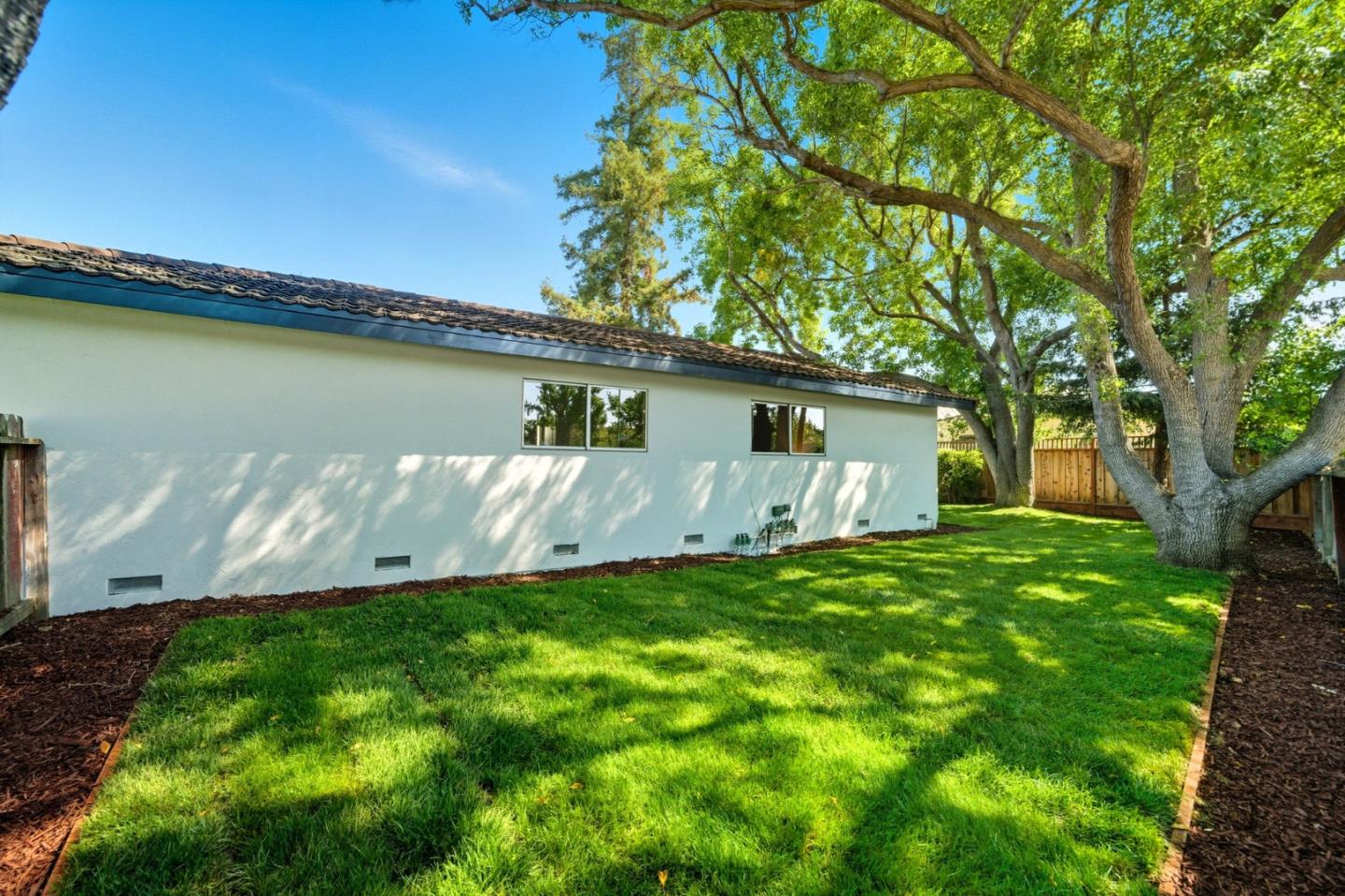 Detail Gallery Image 35 of 42 For 998 Cera Dr, San Jose,  CA 95129 - 4 Beds | 2 Baths