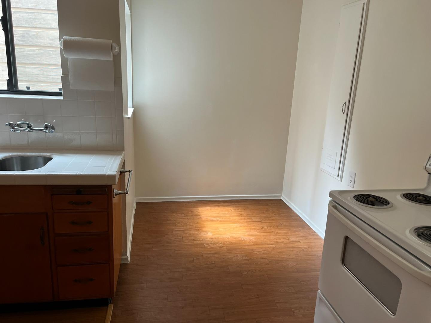 Detail Gallery Image 15 of 18 For 2028-2030 Taraval St, San Francisco,  CA 94116 - – Beds | – Baths