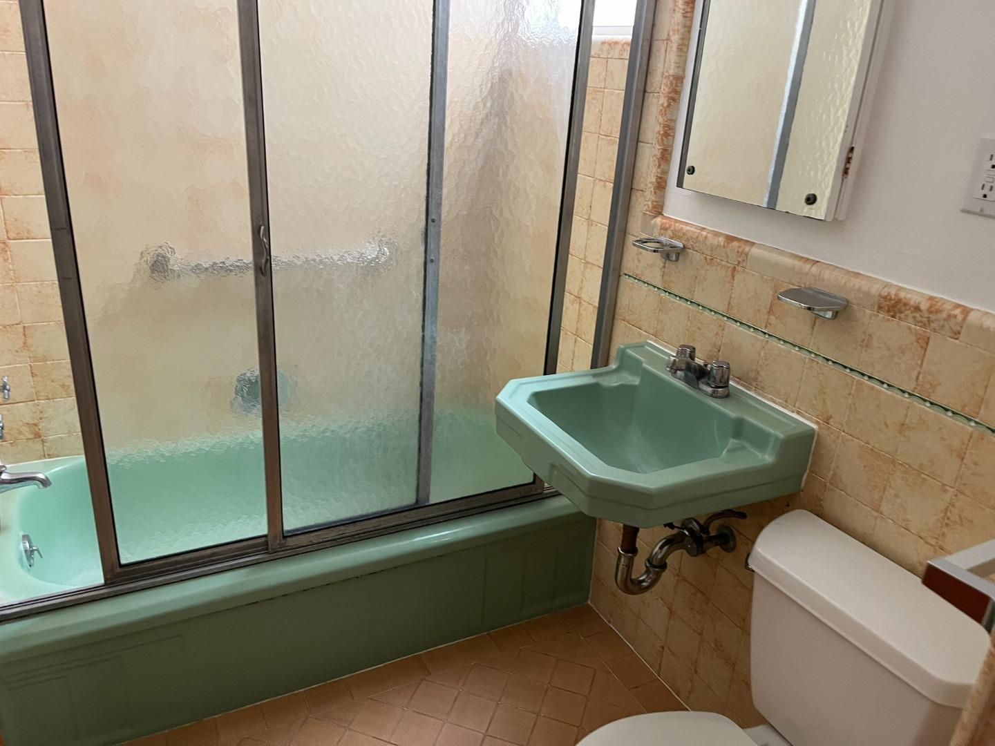 Detail Gallery Image 16 of 18 For 2028-2030 Taraval St, San Francisco,  CA 94116 - – Beds | – Baths
