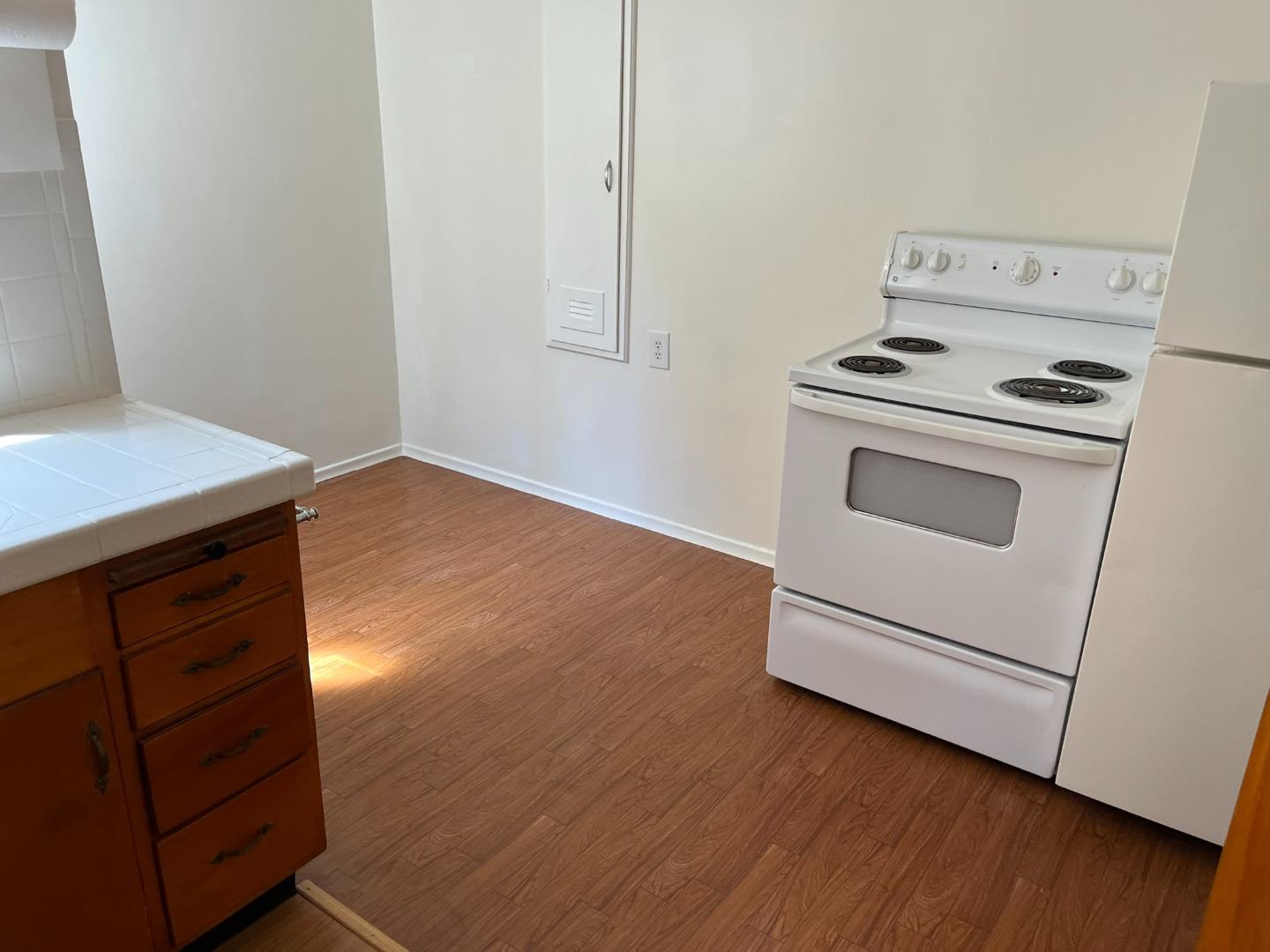 Detail Gallery Image 5 of 18 For 2028-2030 Taraval St, San Francisco,  CA 94116 - – Beds | – Baths