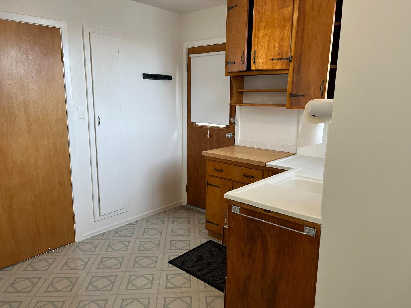 Detail Gallery Image 8 of 18 For 2028-2030 Taraval St, San Francisco,  CA 94116 - – Beds | – Baths