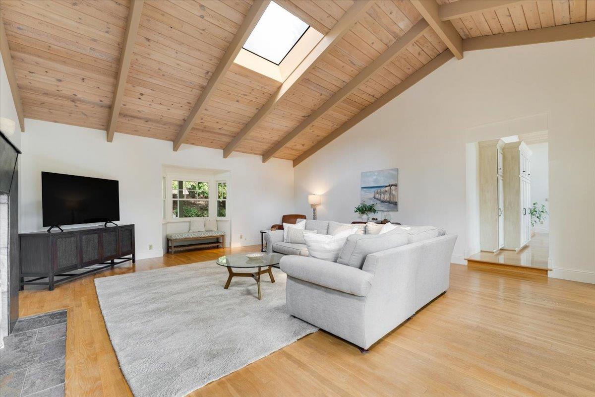 Detail Gallery Image 17 of 45 For 455 Calle Del Sol, Aptos,  CA 95003 - 4 Beds | 3/2 Baths