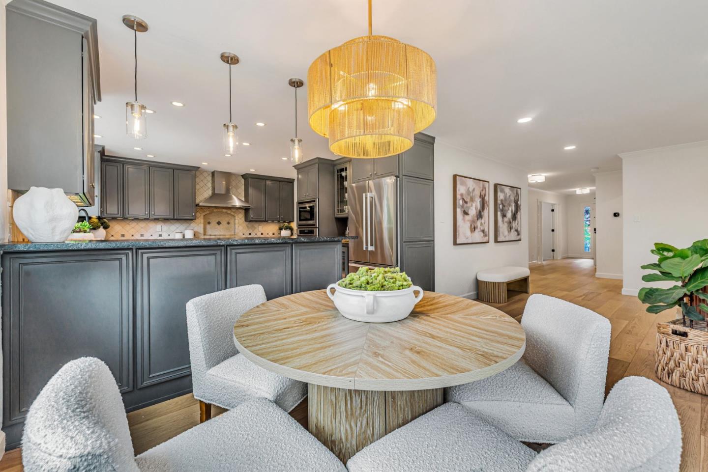 Detail Gallery Image 12 of 31 For 3852 Jefferson Ave, Redwood City,  CA 94062 - 3 Beds | 2/1 Baths