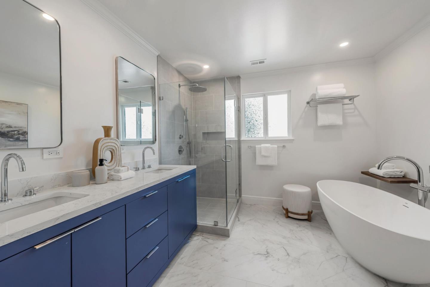 Detail Gallery Image 22 of 31 For 3852 Jefferson Ave, Redwood City,  CA 94062 - 3 Beds | 2/1 Baths