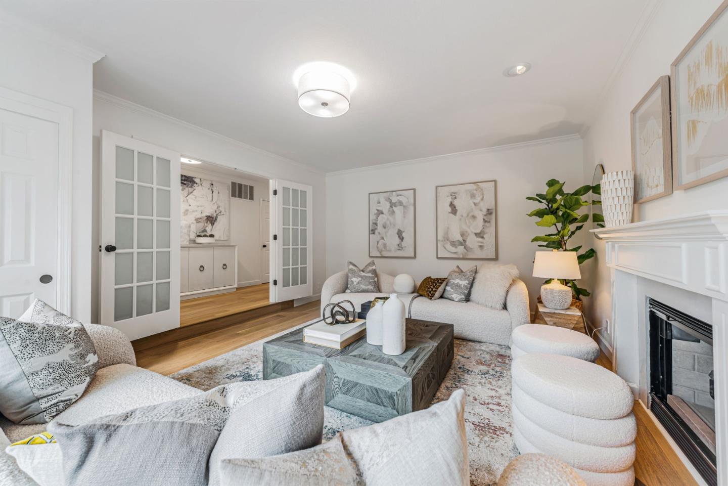 Detail Gallery Image 4 of 31 For 3852 Jefferson Ave, Redwood City,  CA 94062 - 3 Beds | 2/1 Baths