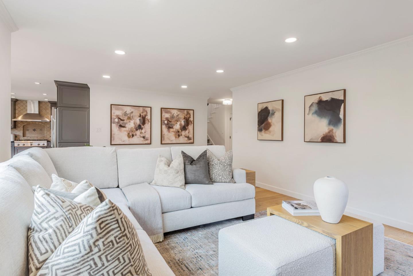 Detail Gallery Image 7 of 31 For 3852 Jefferson Ave, Redwood City,  CA 94062 - 3 Beds | 2/1 Baths