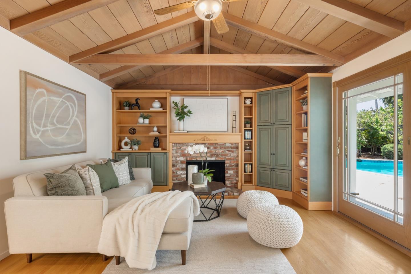 Detail Gallery Image 14 of 27 For 822 Amber Ln, Los Altos,  CA 94024 - 3 Beds | 2/1 Baths