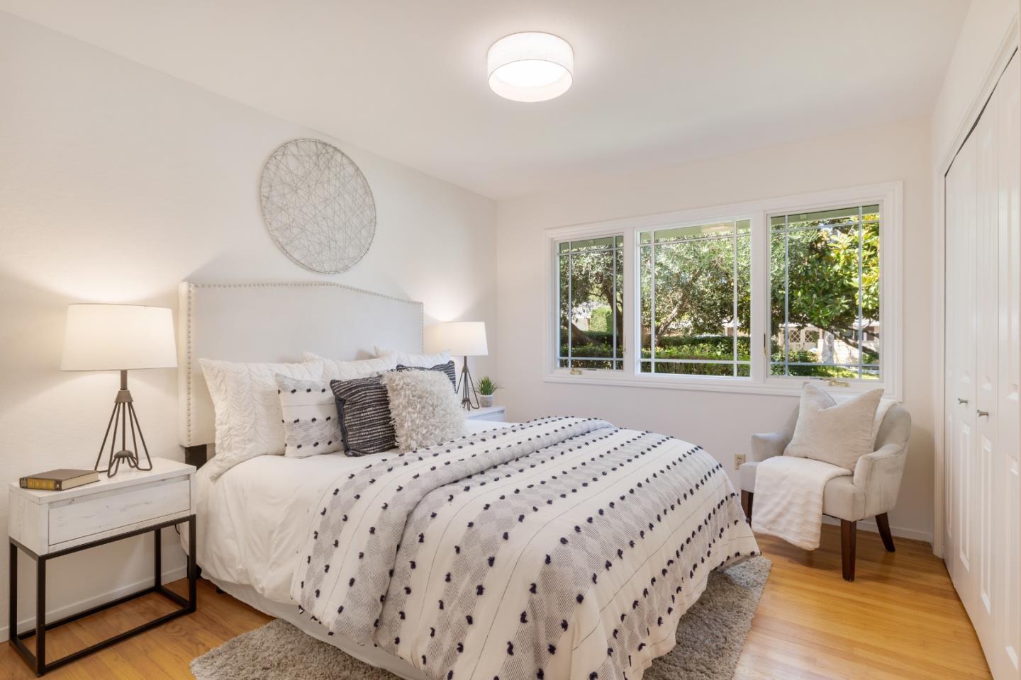 Detail Gallery Image 19 of 27 For 822 Amber Ln, Los Altos,  CA 94024 - 3 Beds | 2/1 Baths