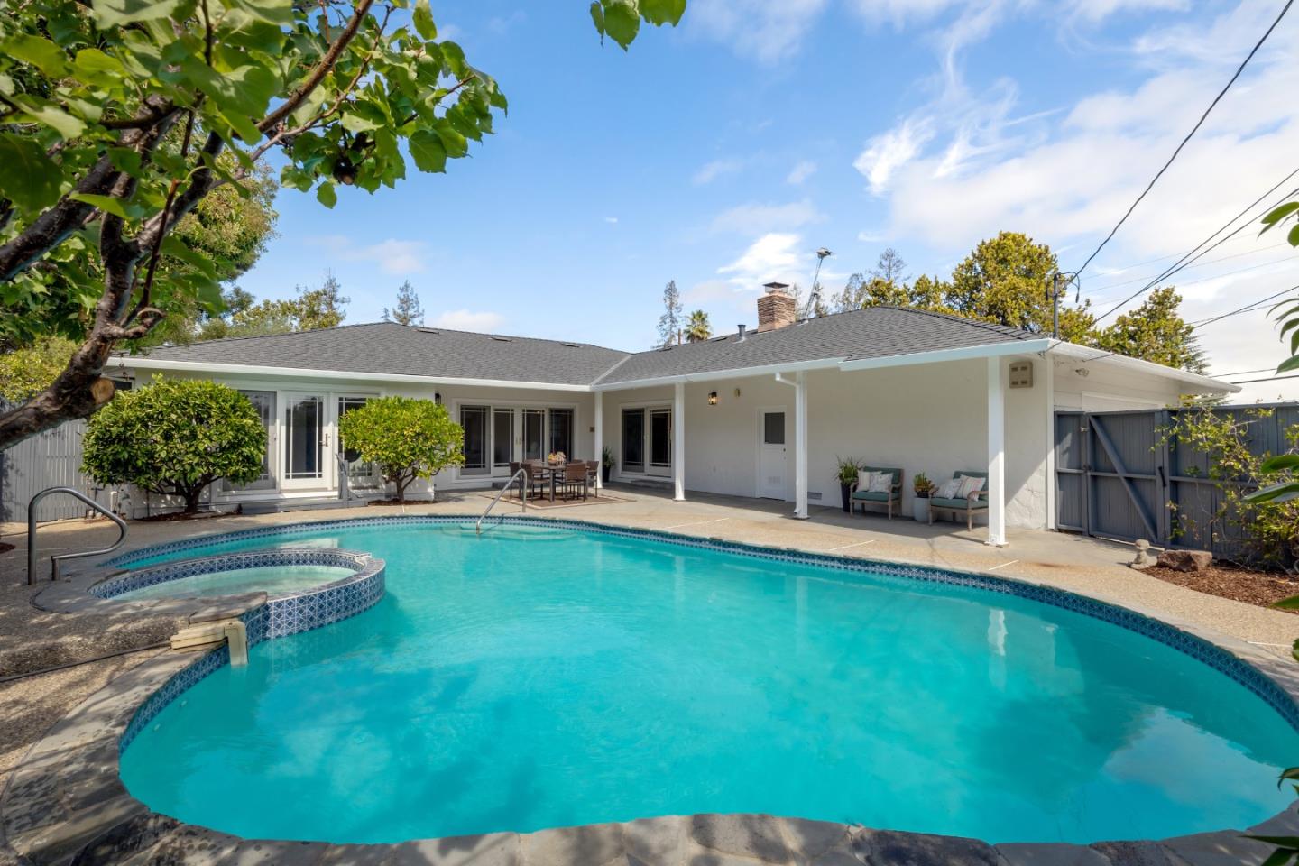 Detail Gallery Image 26 of 27 For 822 Amber Ln, Los Altos,  CA 94024 - 3 Beds | 2/1 Baths