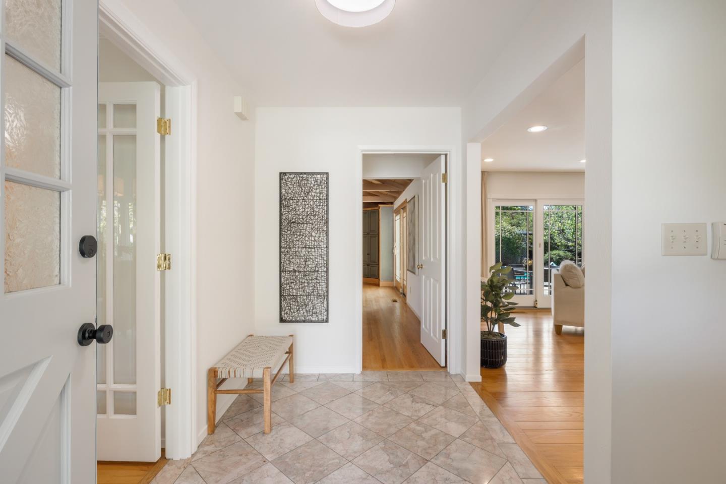 Detail Gallery Image 3 of 27 For 822 Amber Ln, Los Altos,  CA 94024 - 3 Beds | 2/1 Baths