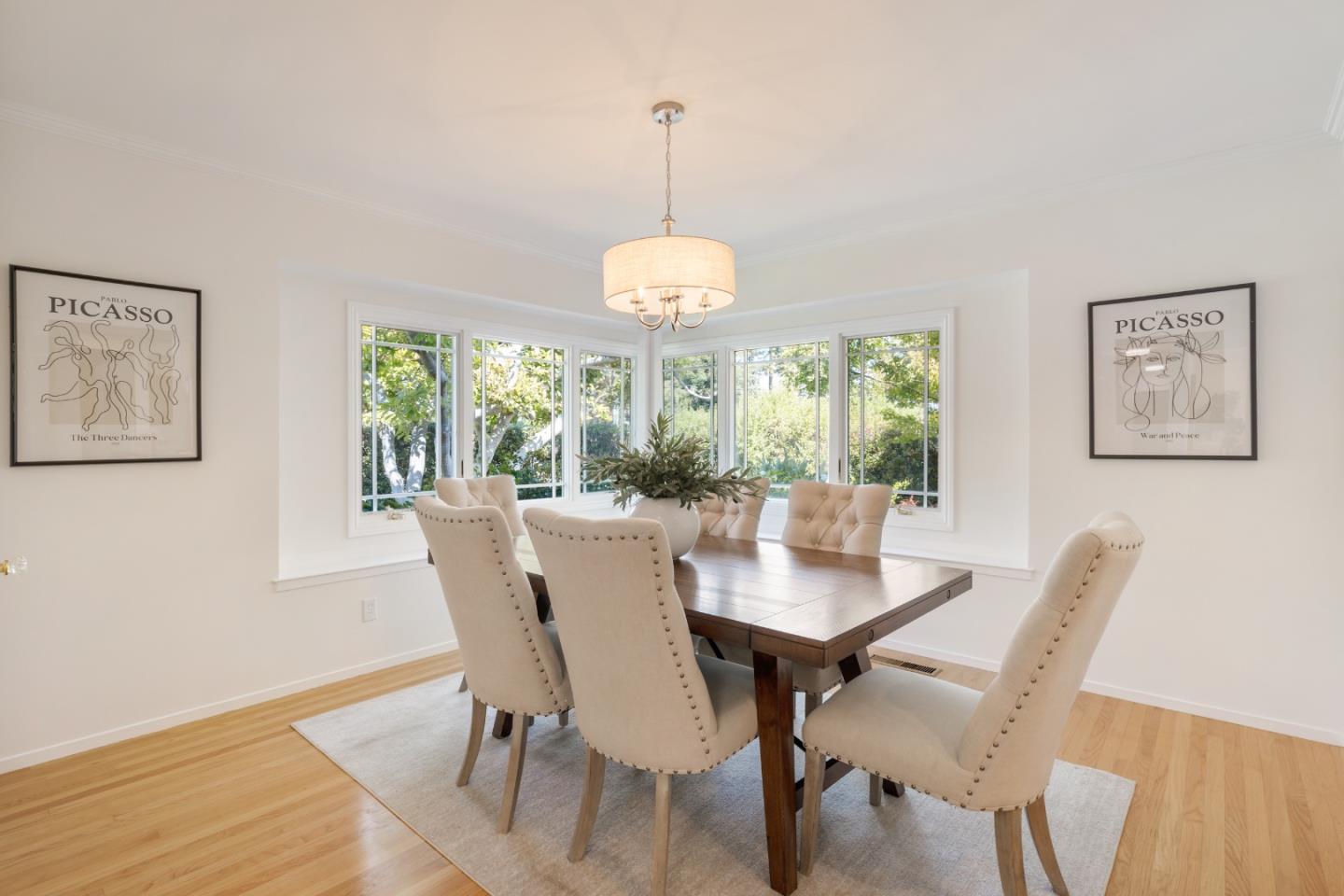 Detail Gallery Image 4 of 27 For 822 Amber Ln, Los Altos,  CA 94024 - 3 Beds | 2/1 Baths