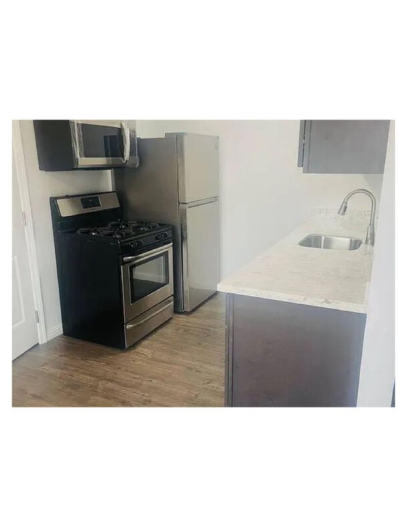 Detail Gallery Image 5 of 12 For 920 7th Ave, Redwood City,  CA 94063 - – Beds | – Baths