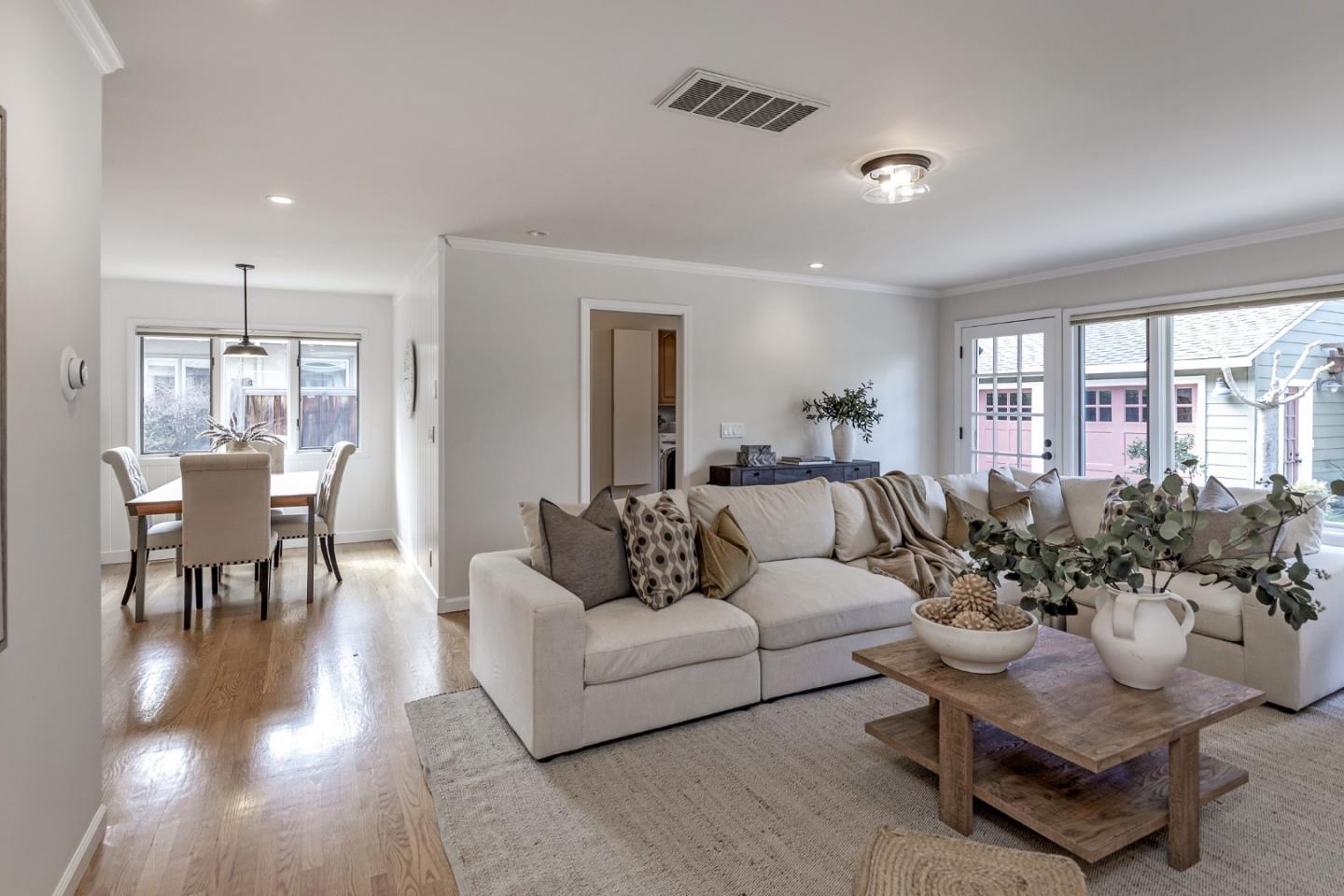 Detail Gallery Image 13 of 42 For 2119 Harmil Way, San Jose,  CA 95125 - 4 Beds | 3/1 Baths