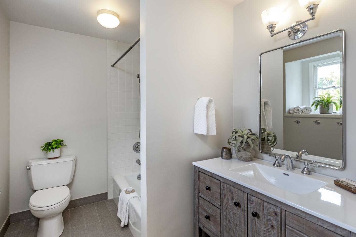 Detail Gallery Image 27 of 42 For 2119 Harmil Way, San Jose,  CA 95125 - 4 Beds | 3/1 Baths