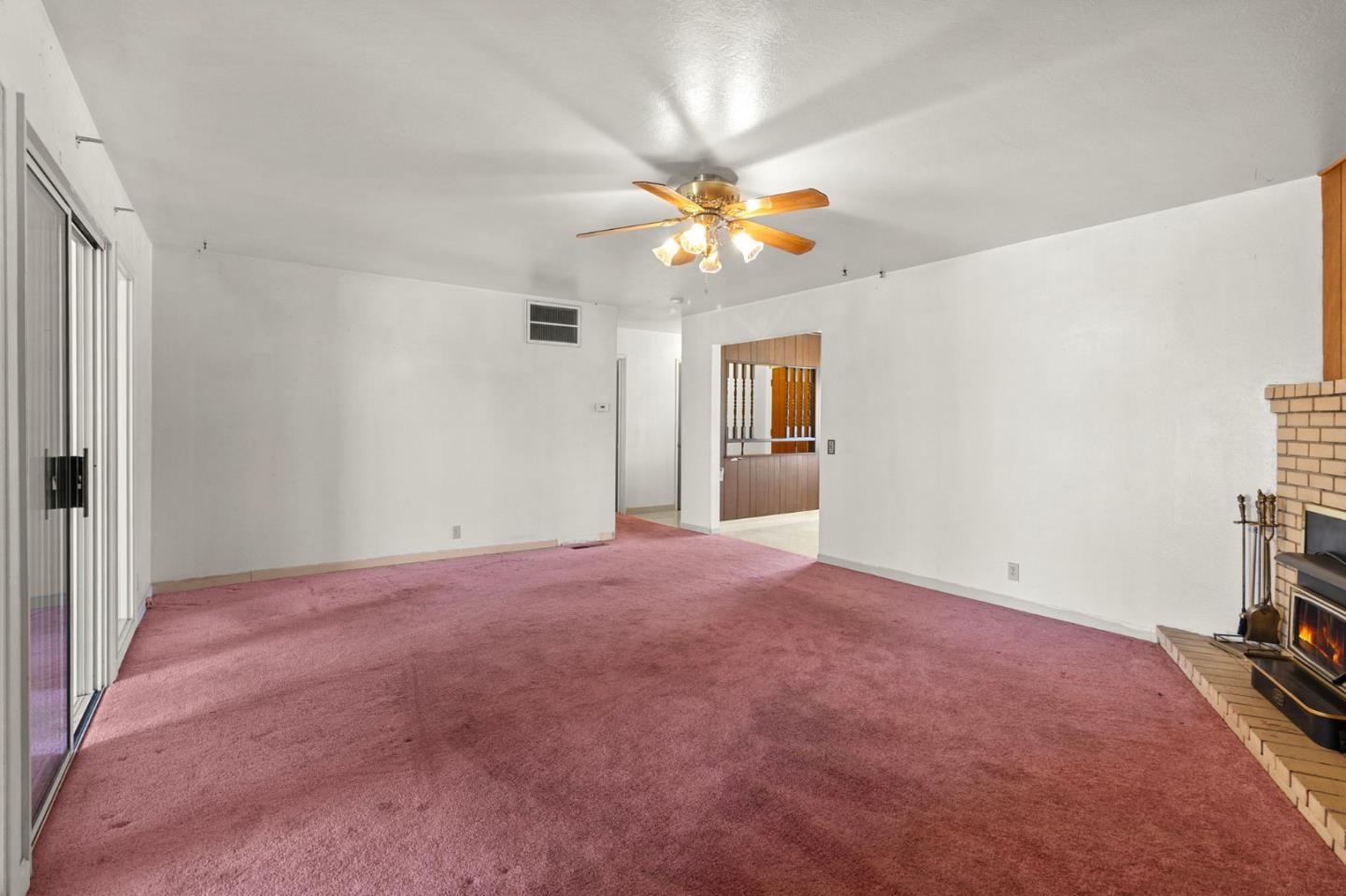 Detail Gallery Image 12 of 40 For 1949 Lincoln St, Seaside,  CA 93955 - 3 Beds | 2 Baths