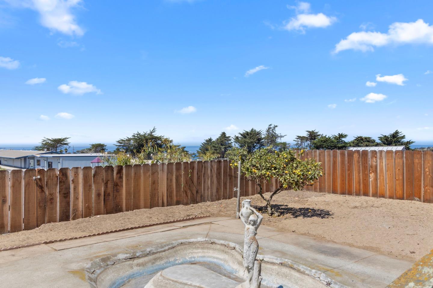 Detail Gallery Image 31 of 40 For 1949 Lincoln St, Seaside,  CA 93955 - 3 Beds | 2 Baths