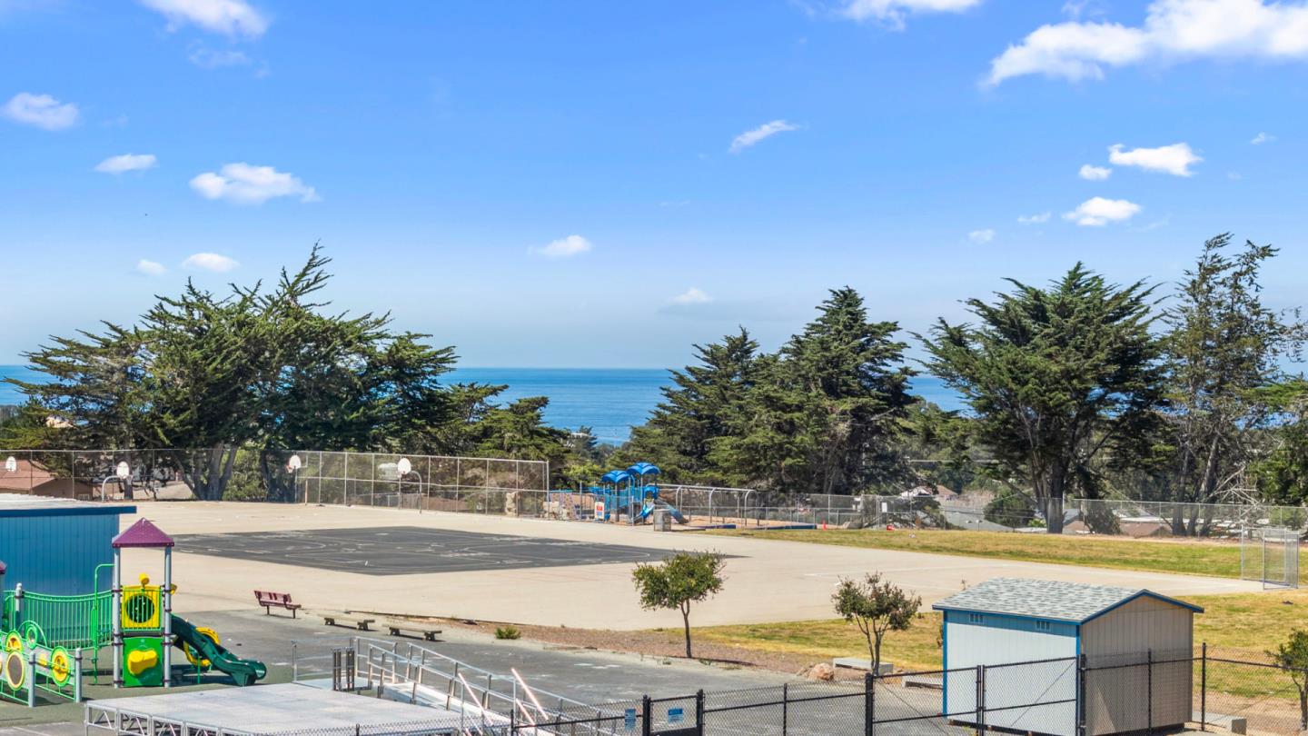 Detail Gallery Image 33 of 40 For 1949 Lincoln St, Seaside,  CA 93955 - 3 Beds | 2 Baths