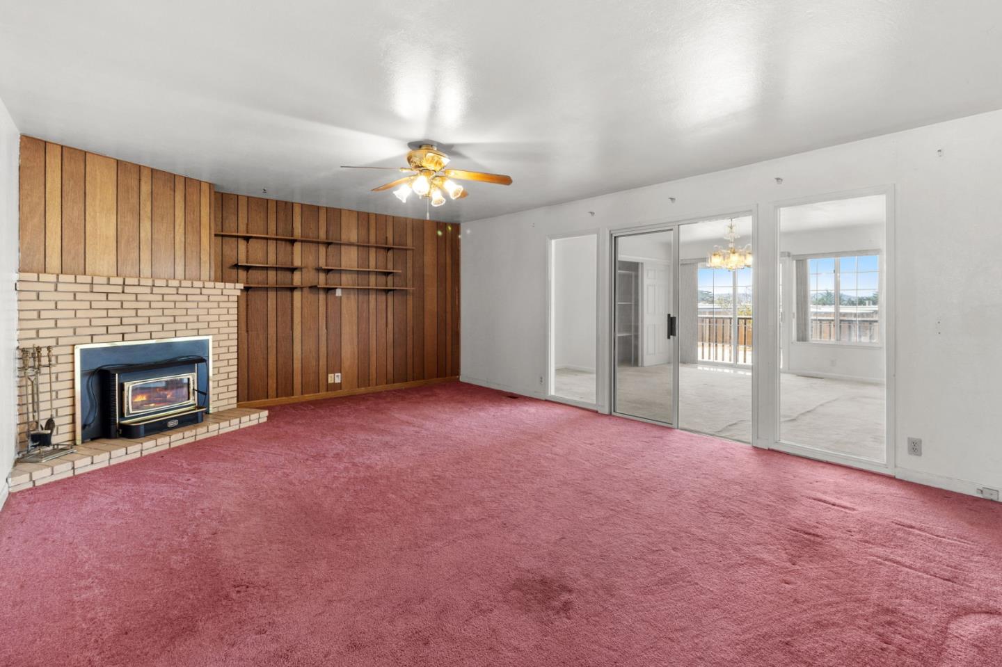 Detail Gallery Image 9 of 40 For 1949 Lincoln St, Seaside,  CA 93955 - 3 Beds | 2 Baths
