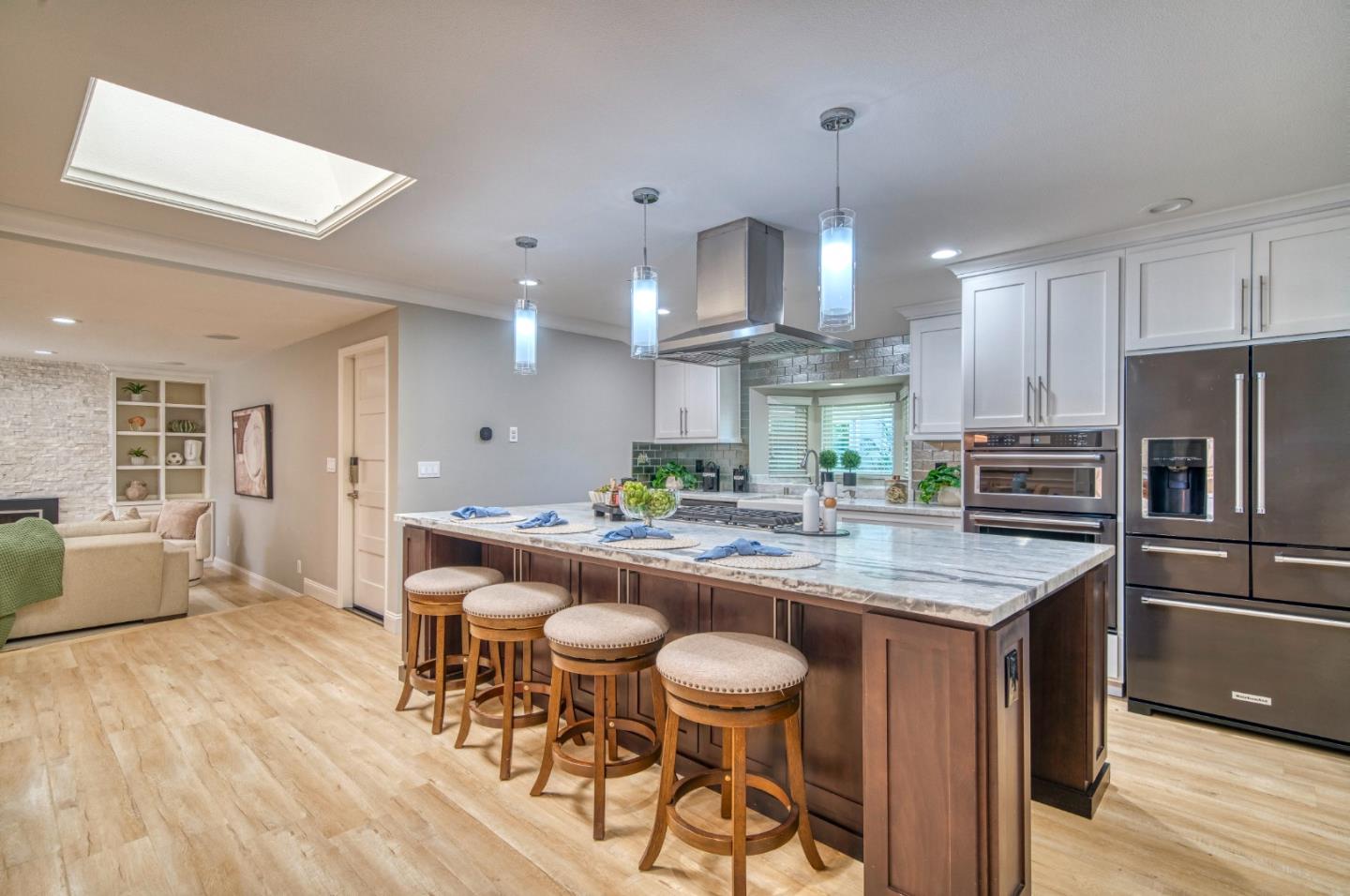 Detail Gallery Image 15 of 82 For 2425 Briarwood Dr, San Jose,  CA 95125 - 6 Beds | 4 Baths