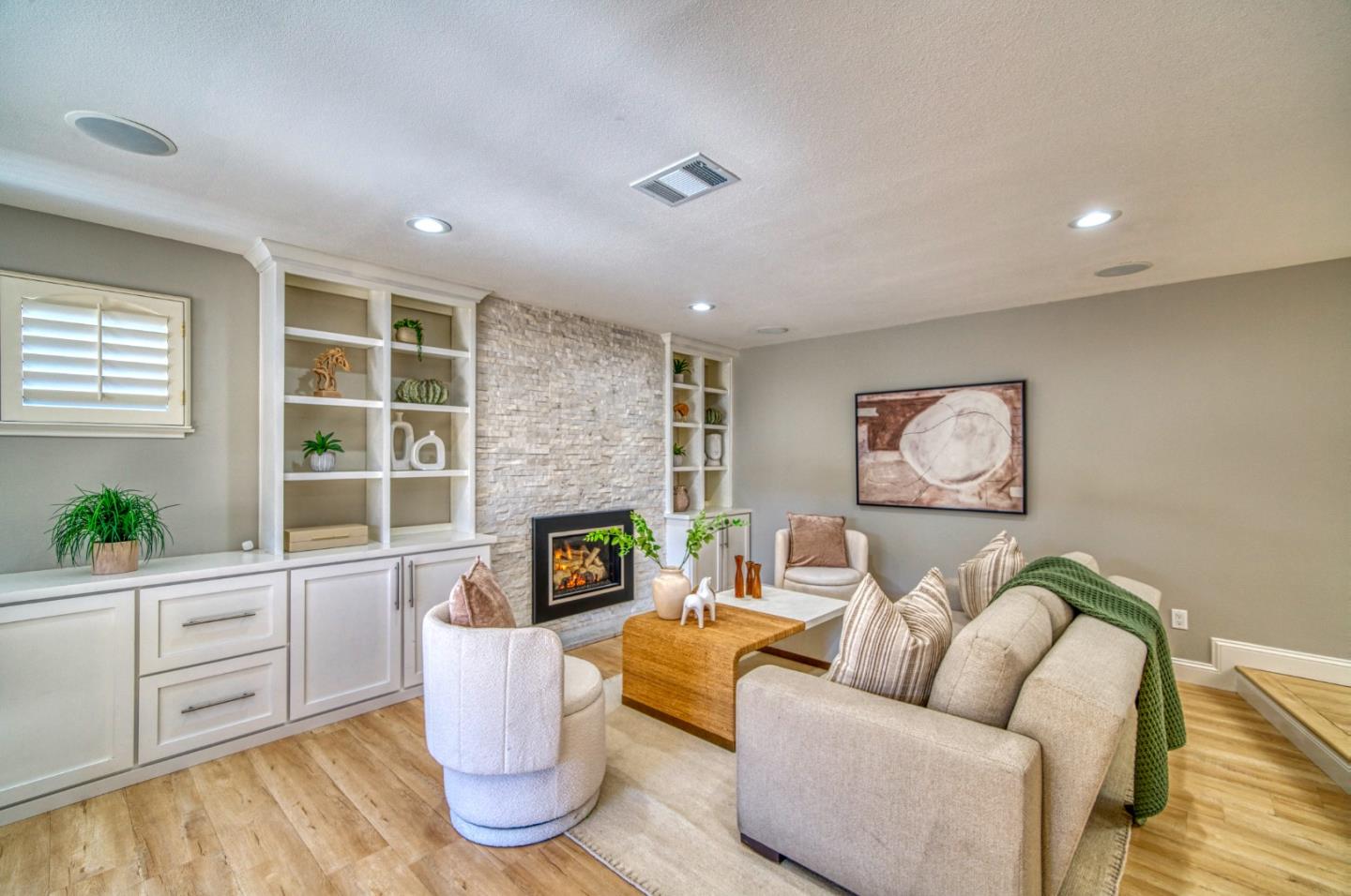 Detail Gallery Image 19 of 82 For 2425 Briarwood Dr, San Jose,  CA 95125 - 6 Beds | 4 Baths