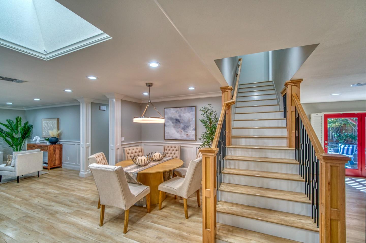 Detail Gallery Image 22 of 82 For 2425 Briarwood Dr, San Jose,  CA 95125 - 6 Beds | 4 Baths