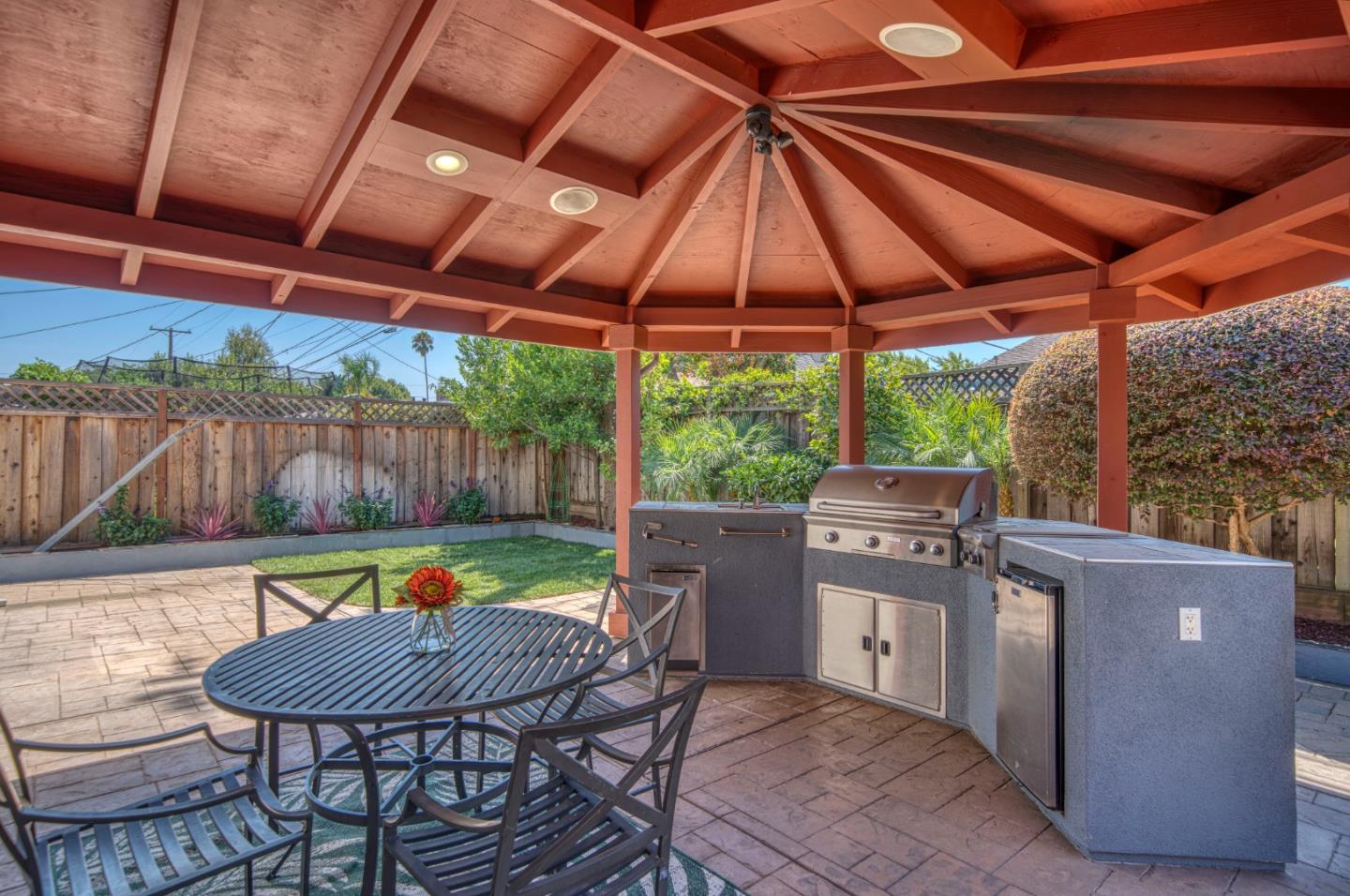 Detail Gallery Image 57 of 82 For 2425 Briarwood Dr, San Jose,  CA 95125 - 6 Beds | 4 Baths