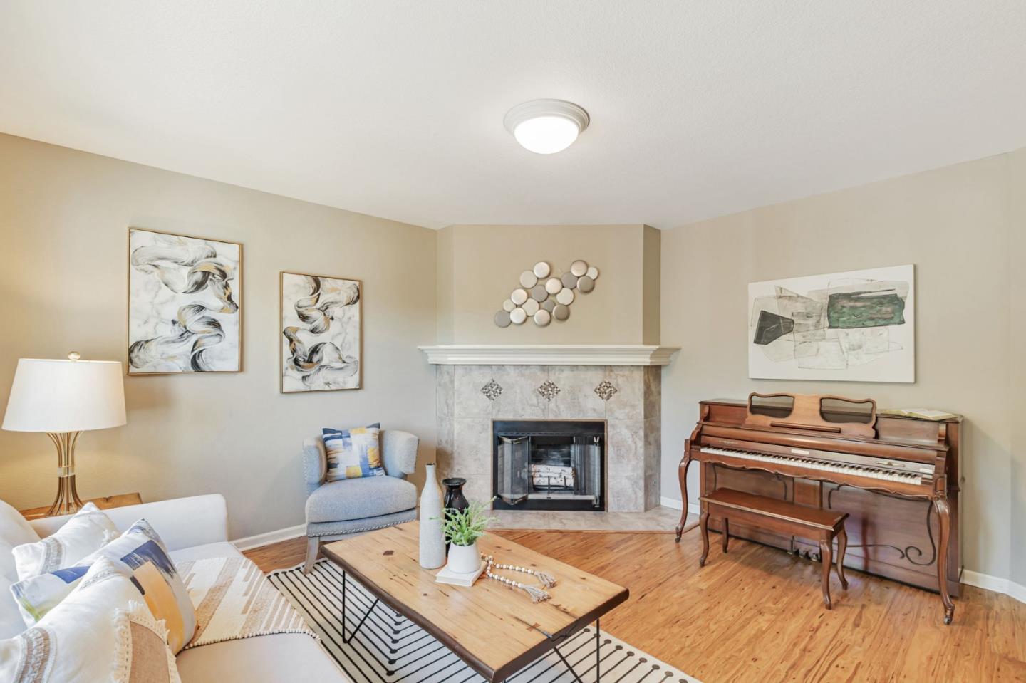 Detail Gallery Image 4 of 37 For 3785 Live Oak Ln, Morgan Hill,  CA 95037 - 5 Beds | 4 Baths