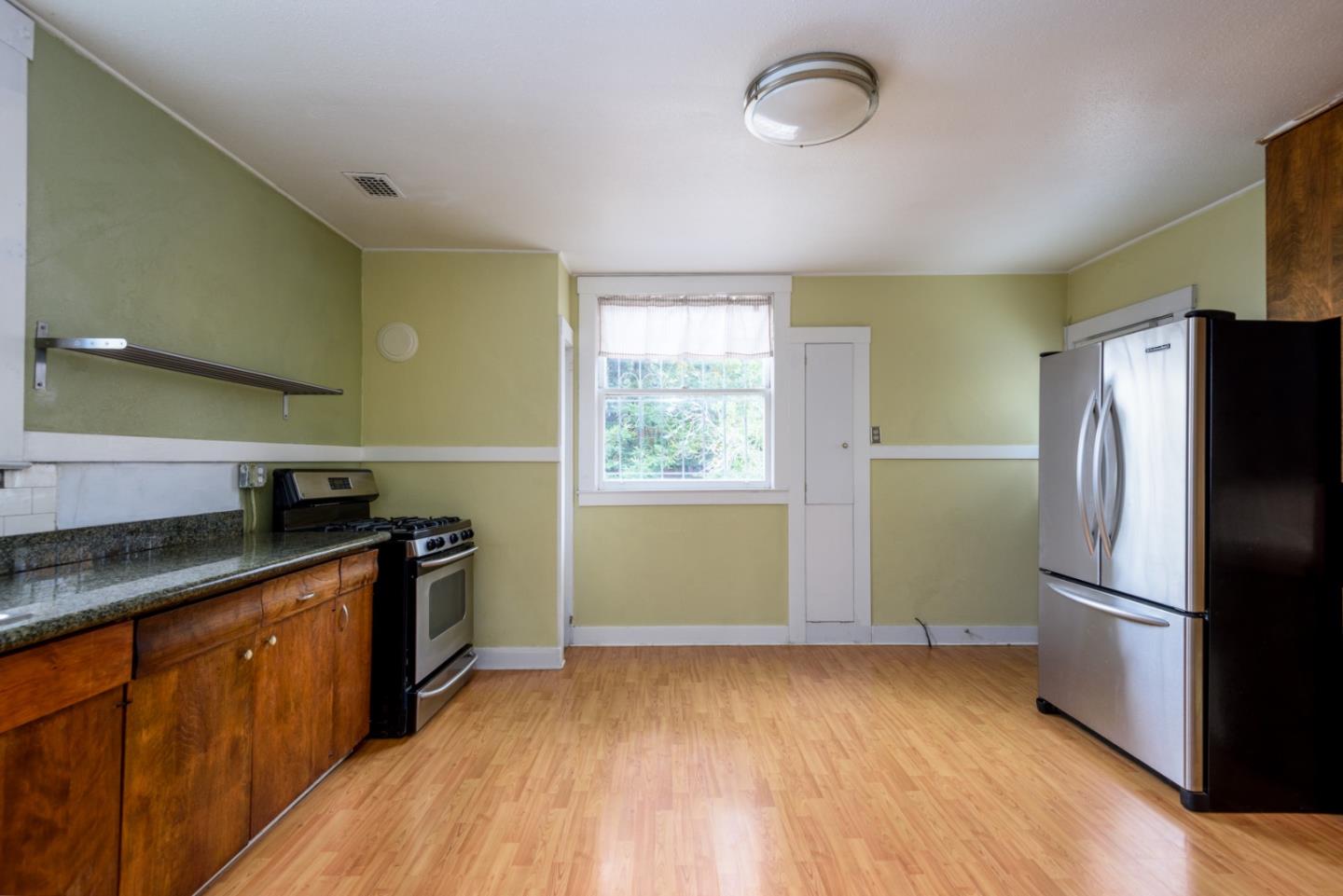 Detail Gallery Image 12 of 26 For 2018 23rd St, San Francisco,  CA 94107 - 2 Beds | 1 Baths