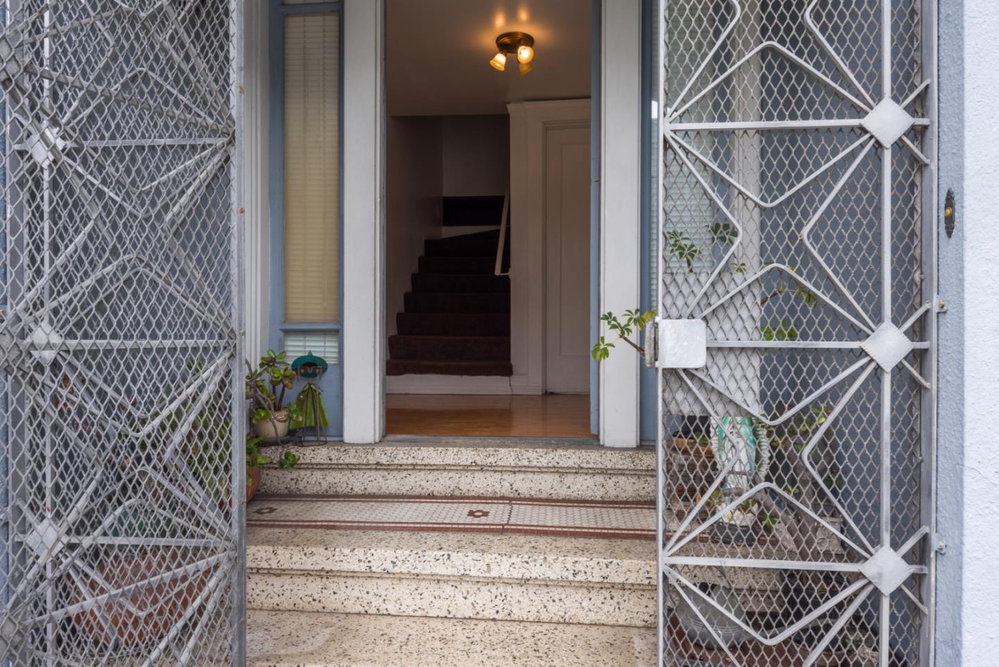 Detail Gallery Image 5 of 26 For 2018 23rd St, San Francisco,  CA 94107 - 2 Beds | 1 Baths