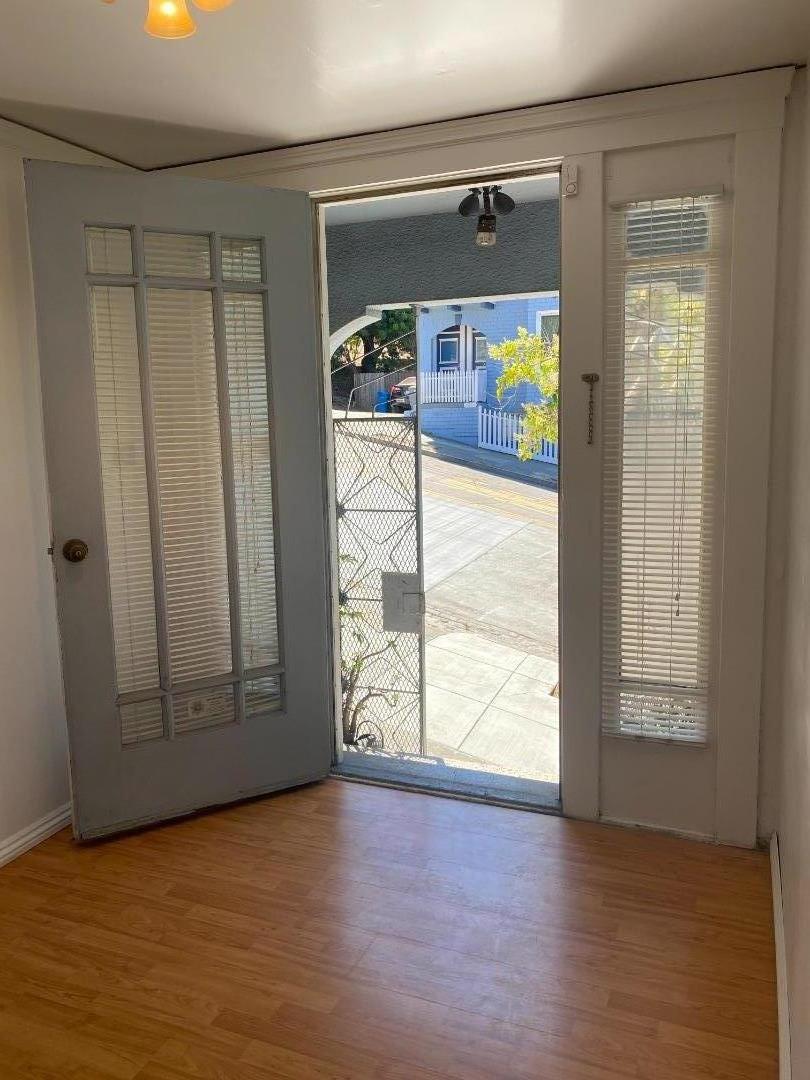 Detail Gallery Image 6 of 26 For 2018 23rd St, San Francisco,  CA 94107 - 2 Beds | 1 Baths