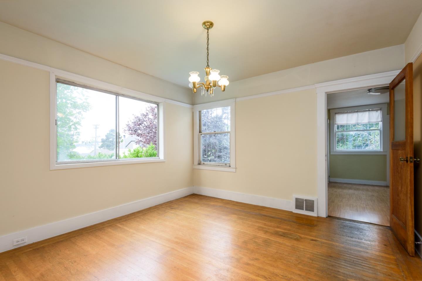 Detail Gallery Image 9 of 26 For 2018 23rd St, San Francisco,  CA 94107 - 2 Beds | 1 Baths