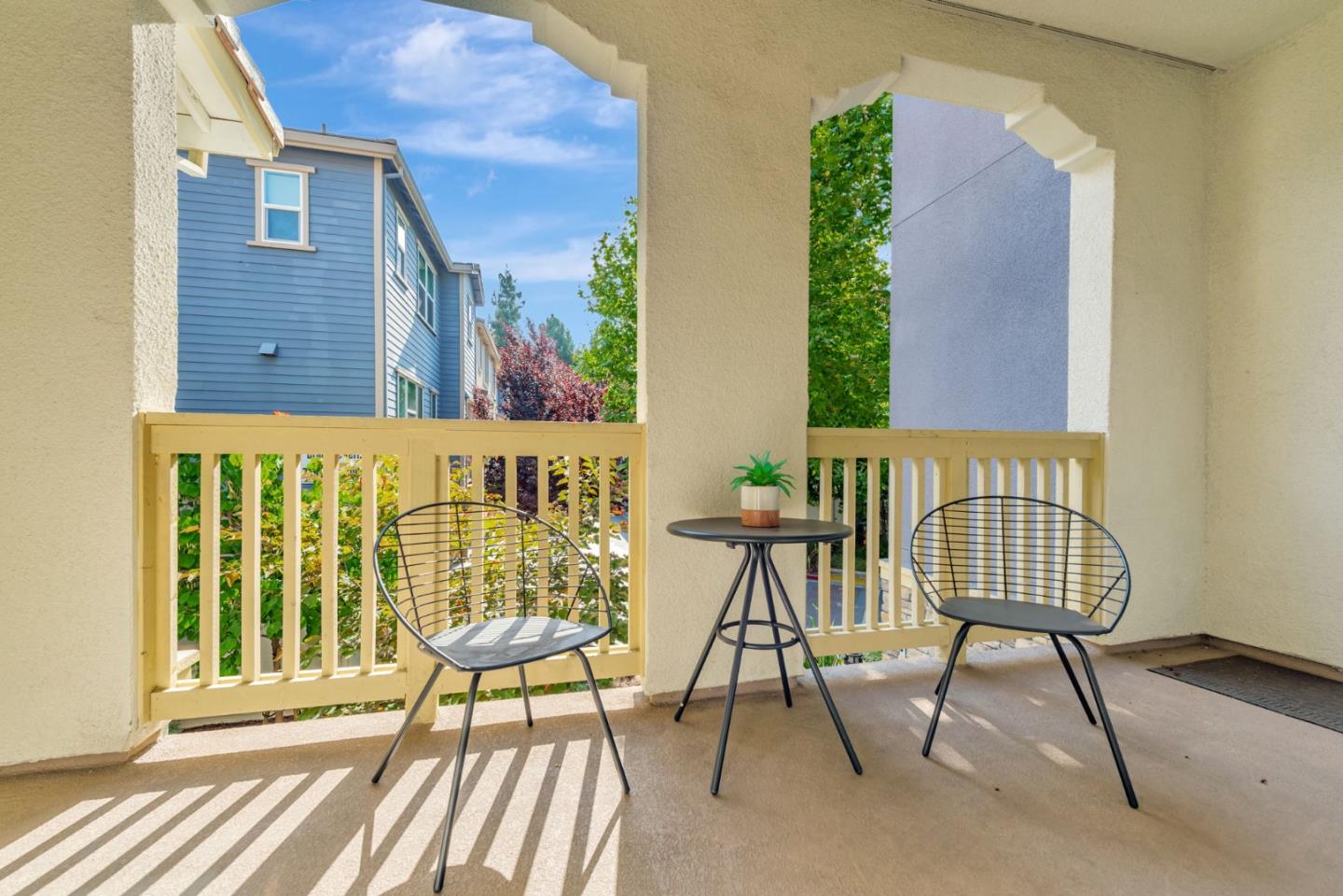 Detail Gallery Image 18 of 38 For 134 Maidenhair Ter, Sunnyvale,  CA 94086 - 2 Beds | 2/1 Baths