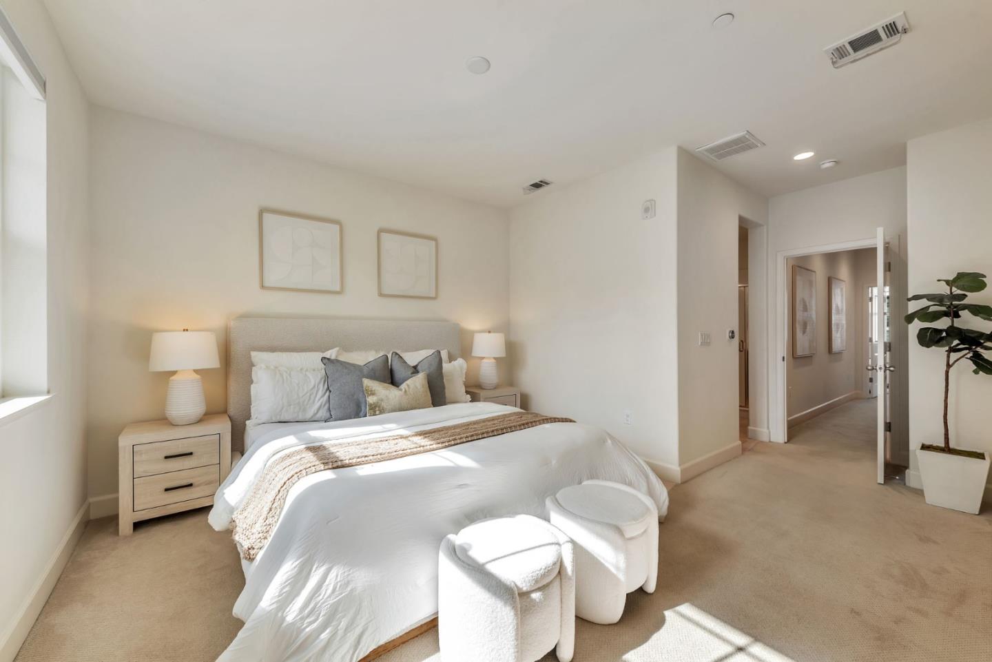 Detail Gallery Image 22 of 38 For 134 Maidenhair Ter, Sunnyvale,  CA 94086 - 2 Beds | 2/1 Baths
