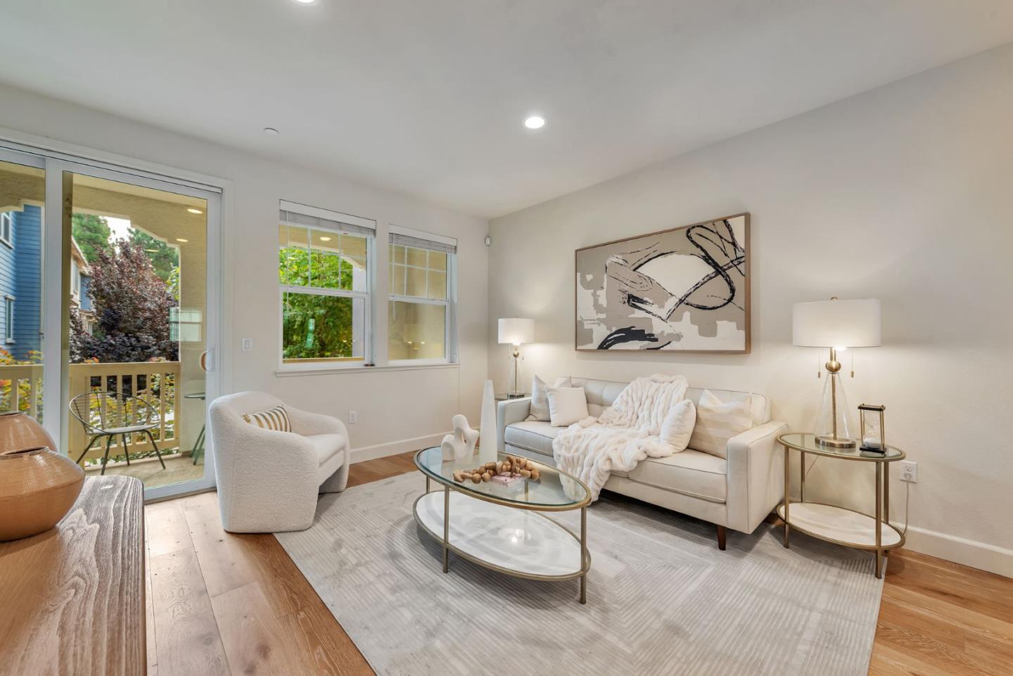 Detail Gallery Image 3 of 38 For 134 Maidenhair Ter, Sunnyvale,  CA 94086 - 2 Beds | 2/1 Baths