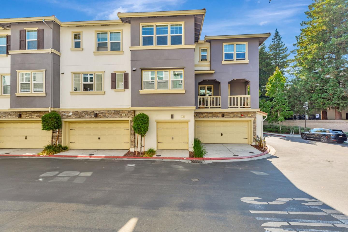 Detail Gallery Image 34 of 38 For 134 Maidenhair Ter, Sunnyvale,  CA 94086 - 2 Beds | 2/1 Baths