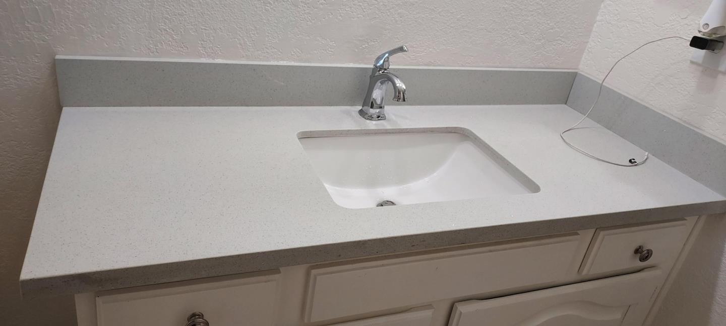 Detail Gallery Image 10 of 15 For 6944 Mirador Way, Sacramento,  CA 95828 - 3 Beds | 1/1 Baths