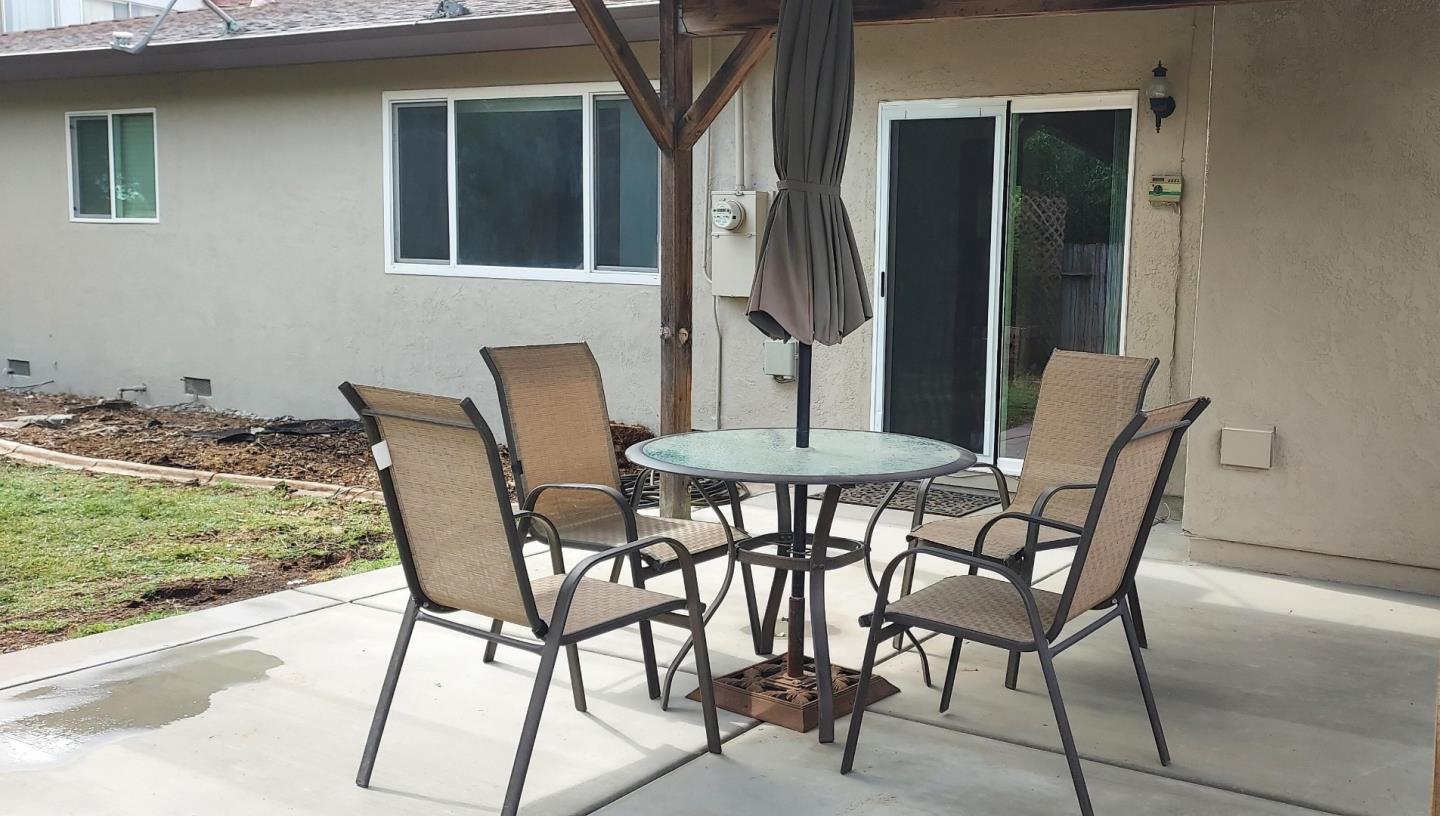 Detail Gallery Image 14 of 15 For 6944 Mirador Way, Sacramento,  CA 95828 - 3 Beds | 1/1 Baths